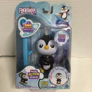 Fingerlings Tux Penguin Toy w Surfboard Magic Motion Sensor - Black & White New